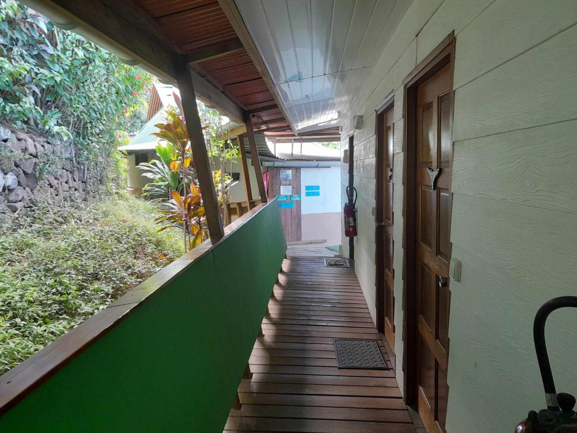 Fare Arana Moorea Guesthouse Atiha Eksteriør billede