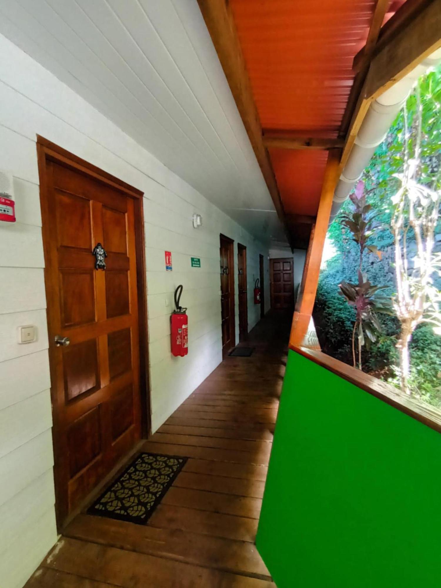 Fare Arana Moorea Guesthouse Atiha Eksteriør billede
